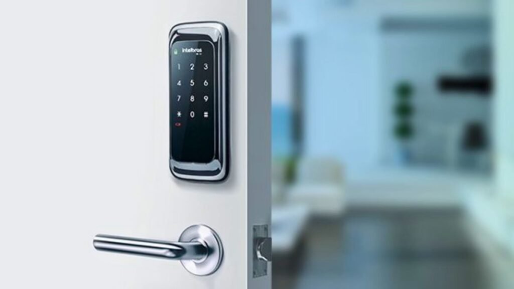 Fechadura Digital de Sobrepor Touch Screen FR 101 Preta Intelbras vale a pena